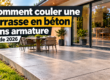 Terrasse en béton sans armature devant une maison moderne – guide 2026